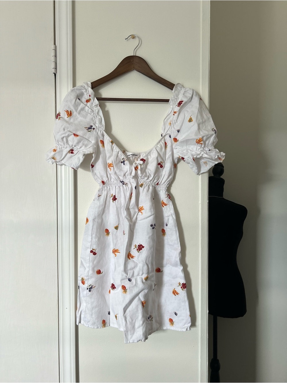 Reformation Linen Puff Sleeve Mini Dress Size Small Cottagecore - Picture 2 of 6